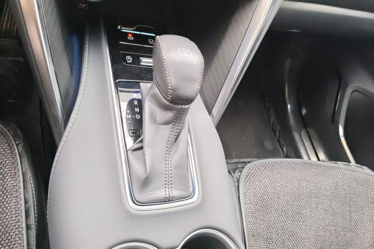 Used Toyota Harrier 2023 2.0L CVT Two-Wheel Drive Luxury Edition Gear Lever