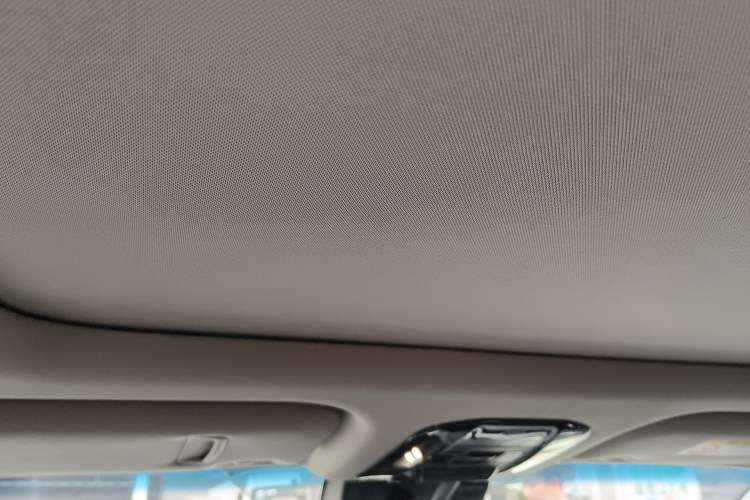 Used Toyota Harrier 2023 2.0L CVT Two-Wheel Drive Deluxe Edition Headliner