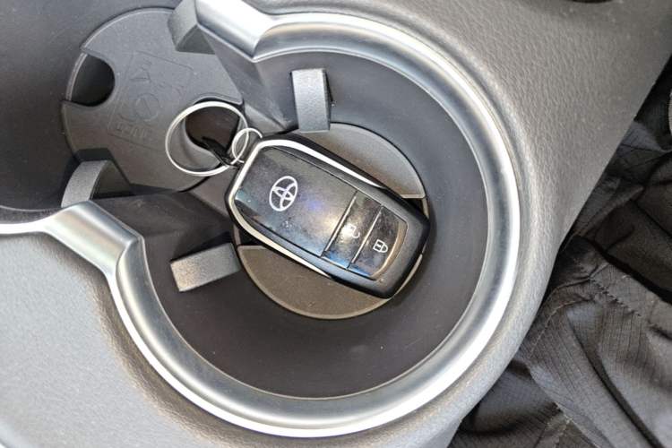 Used Toyota Harrier 2023 Dual-Motor 2.5L CVT 4x4 Deluxe Edition Interior 1