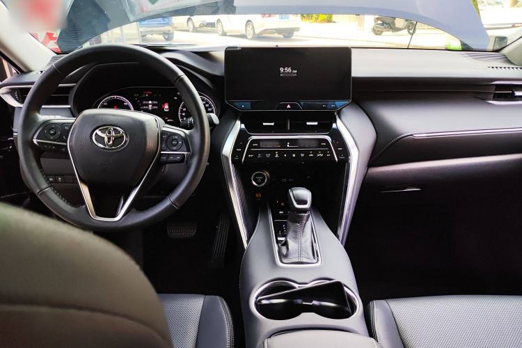 Used Toyota Harrier 2023 Dual-Engine 2.5L CVT Two-Wheel Drive Luxury Edition Interior 2