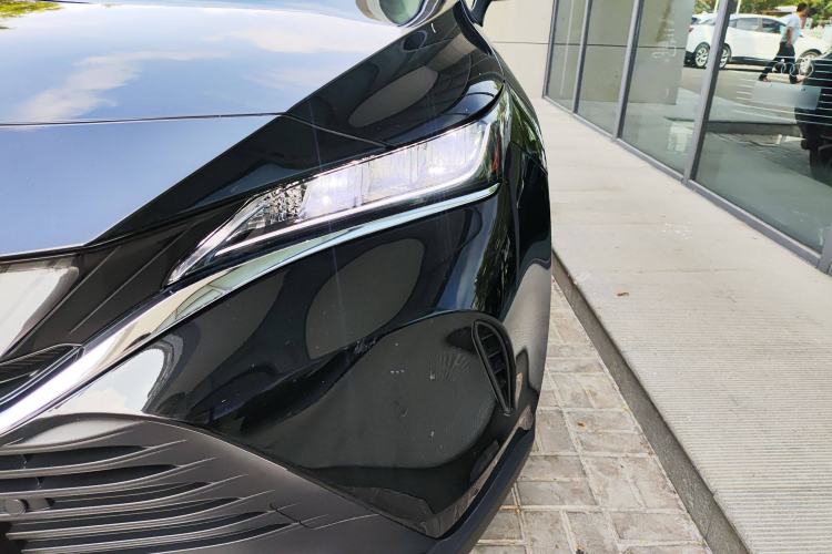 Used Toyota Harrier 2023 Dual-Engine 2.5L CVT Two-Wheel Drive Luxury Edition Left Front Headlight