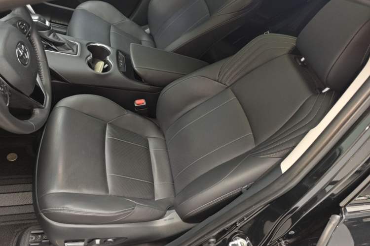 Used Toyota Harrier 2023 Dual-Engine 2.5L CVT Two-Wheel Drive Luxury Edition Left Front Seat