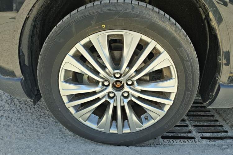 Used Toyota Harrier 2023 Dual-Motor 2.5L CVT 4x4 Deluxe Edition Left Front Wheel Hub