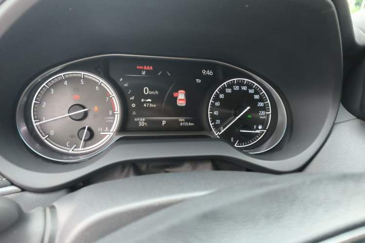 Used Toyota Harrier 2023 2.0L CVT Two-Wheel Drive Entry Version Odometer Close Up