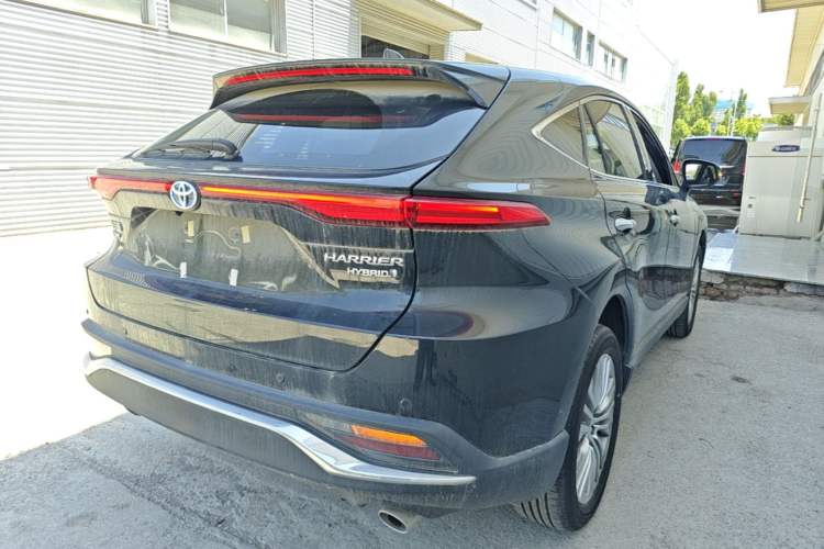 Used Toyota Harrier 2023 Dual-Motor 2.5L CVT 4x4 Deluxe Edition Rear Right 45 Deg