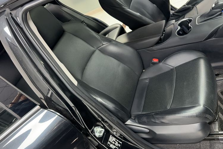 Used Toyota Harrier 2023 2.0L CVT Two-Wheel Drive Entry Version Right Front Seat