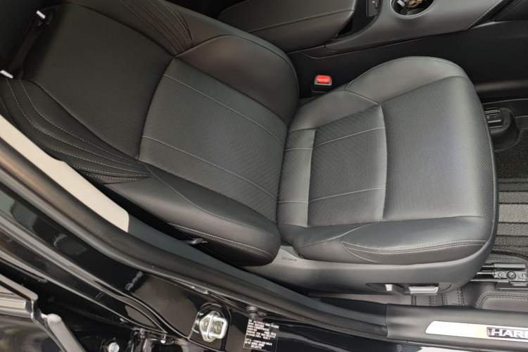 Used Toyota Harrier 2023 Dual-Engine 2.5L CVT Two-Wheel Drive Luxury Edition Right Front Seat
