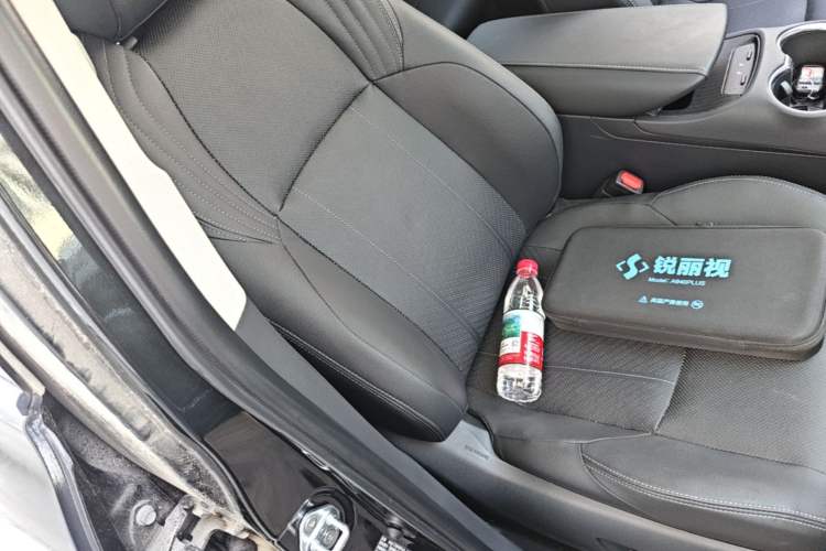Used Toyota Harrier 2023 Dual-Motor 2.5L CVT 4x4 Deluxe Edition Right Front Seat