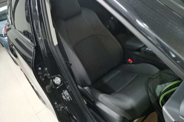 Used Toyota Harrier 2023 2.0L CVT Two-Wheel Drive Entry Version Right Front Seat