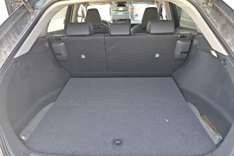 Used Toyota Harrier 2023 Dual-Motor 2.5L CVT 4x4 Deluxe Edition Trunk