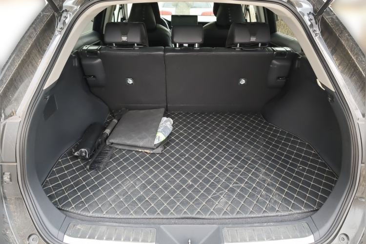 Used Toyota Harrier 2023 2.0L CVT Two-Wheel Drive Luxury Edition Trunk