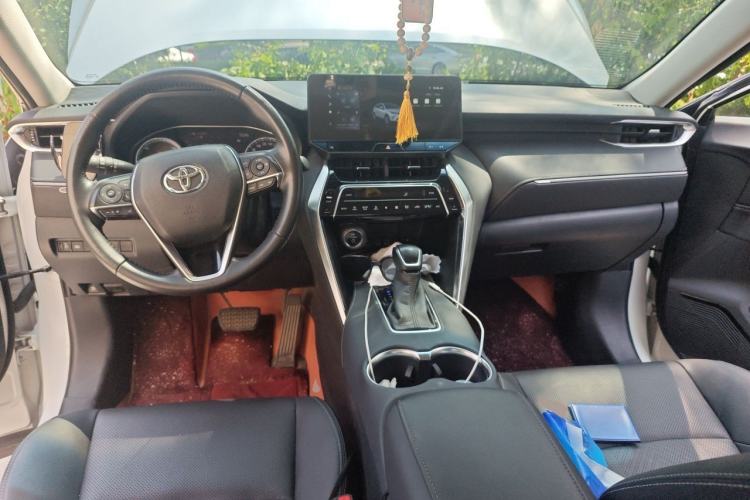 Used Toyota Harrier 2023 Dual-Engine 2.5L CVT Two-Wheel Drive Luxury Edition Center Console