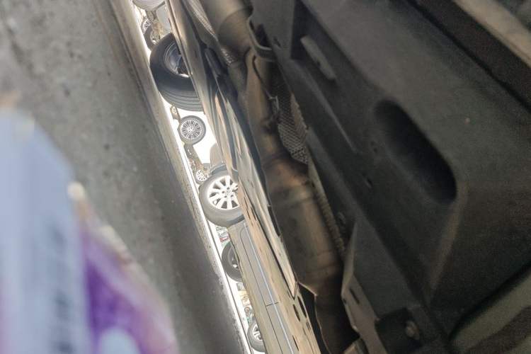 Used Toyota Harrier 2023 Dual-Engine 2.5L CVT Two-Wheel Drive Luxury Edition Chassis Front Right