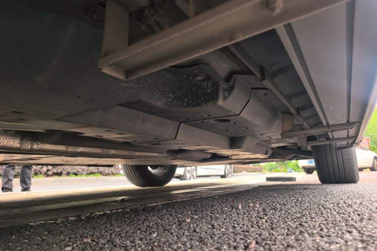 Used Toyota Harrier 2023 2.0L CVT Two-Wheel Drive Deluxe Edition Chassis Rear Right