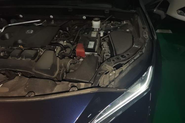 Used Toyota Harrier 2023 2.0L CVT Two-Wheel Drive Luxury Edition Engine Bay Left