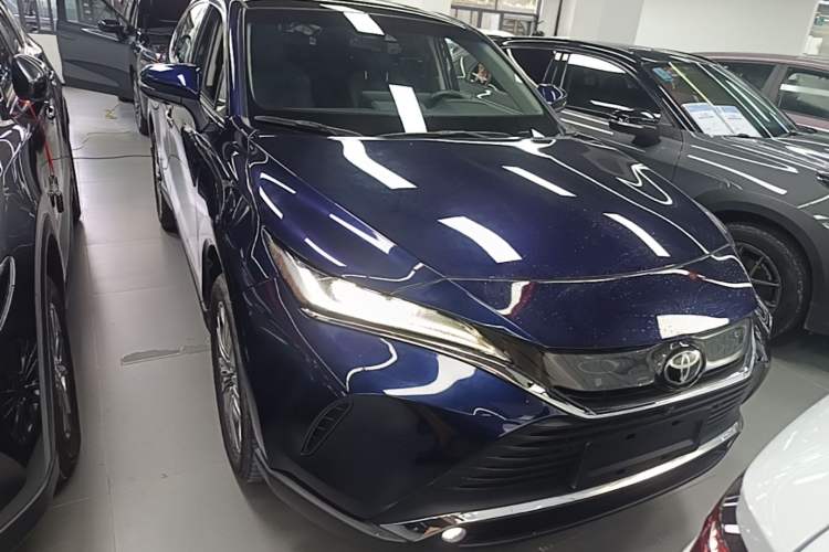 Used Toyota Harrier 2023 2.0L CVT Two-Wheel Drive Deluxe Edition Front