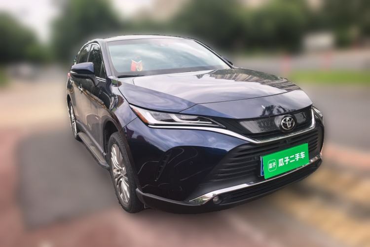 Used Toyota Harrier 2023 2.0L CVT Two-Wheel Drive Deluxe Edition Front Right 45 Deg