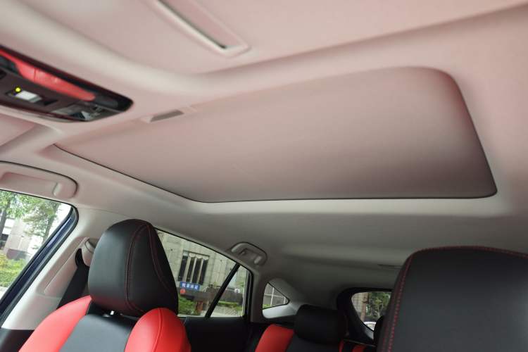 Used Toyota Harrier 2023 2.0L CVT Two-Wheel Drive Entry Version Headliner