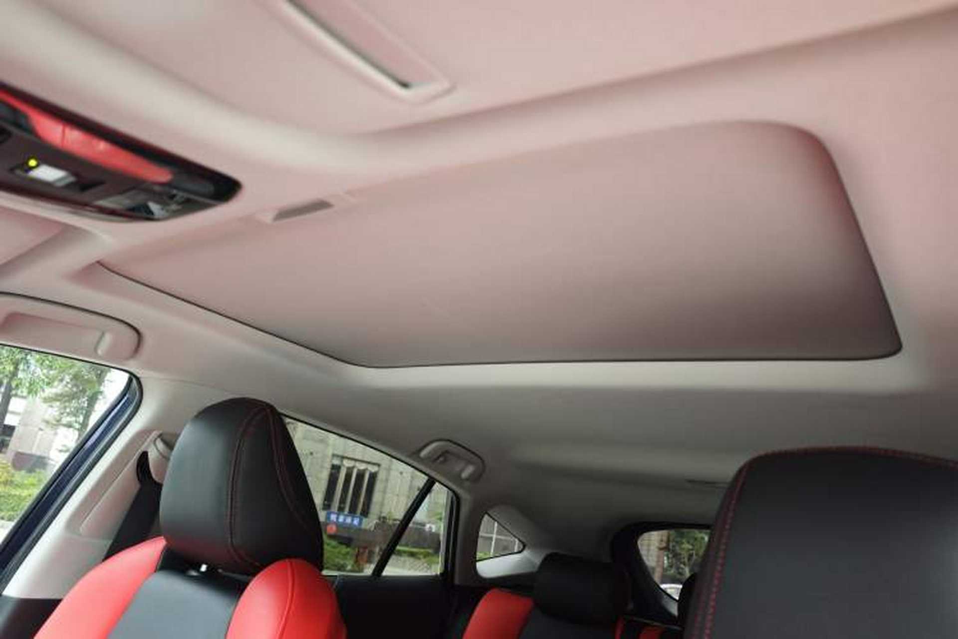 Used Toyota Harrier 2023 2.0L CVT Two-Wheel Drive Entry Version Headliner