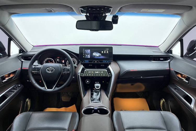 Used Toyota Harrier 2023 2.0L CVT Two-Wheel Drive Luxury Edition Interior 1