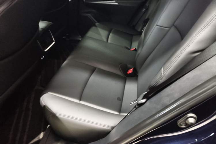 Used Toyota Harrier 2023 2.0L CVT Two-Wheel Drive Entry Version Left Rear Seat