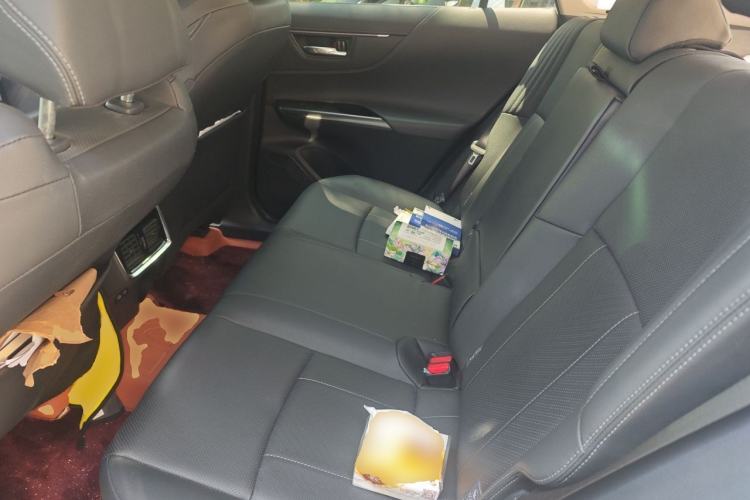 Used Toyota Harrier 2023 Dual-Engine 2.5L CVT Two-Wheel Drive Luxury Edition Left Rear Seat