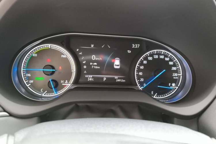 Used Toyota Harrier 2023 Dual-Engine 2.5L CVT Two-Wheel Drive Luxury Edition Odometer Close Up