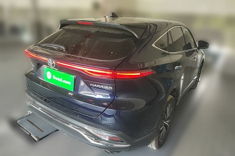 Used Toyota Harrier 2023 2.0L CVT Two-Wheel Drive Luxury Edition Rear Right 45 Deg