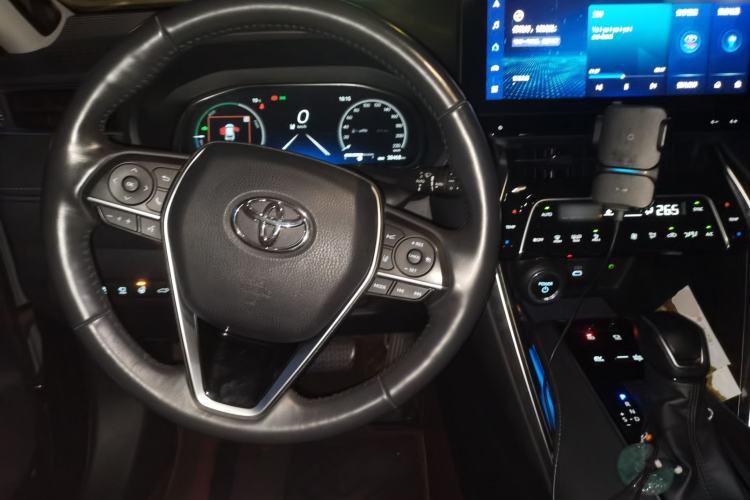 Used Toyota Harrier 2023 Dual-Engine 2.5L CVT 4x4 Flagship Edition Steering Wheel