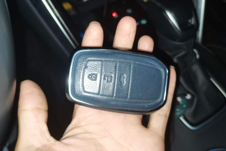 Used Toyota Harrier 2023 Dual-Engine 2.5L CVT 4x4 Flagship Edition Vehicle Key