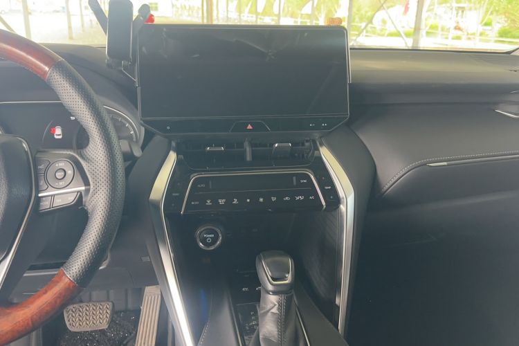 Used Toyota Harrier 2023 Dual-Motor 2.5L CVT 4x4 Deluxe Edition Audio And AC Panel