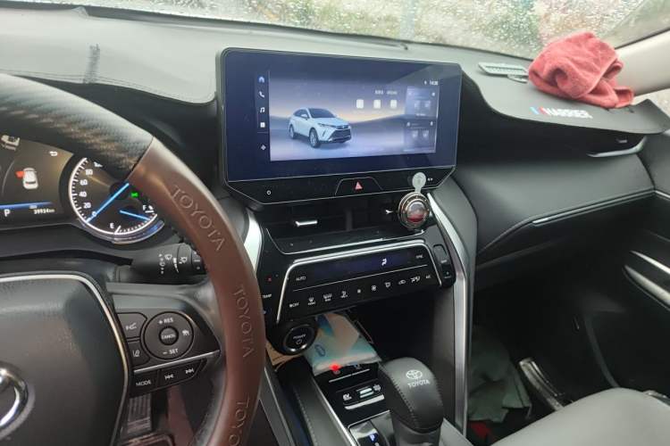 Used Toyota Harrier 2023 Dual-Motor 2.5L CVT 4x4 Luxury Edition Audio And AC Panel