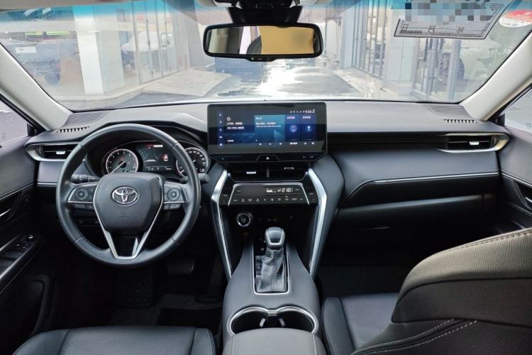Used Toyota Harrier 2023 2.0L CVT Two-Wheel Drive Deluxe Edition Center Console