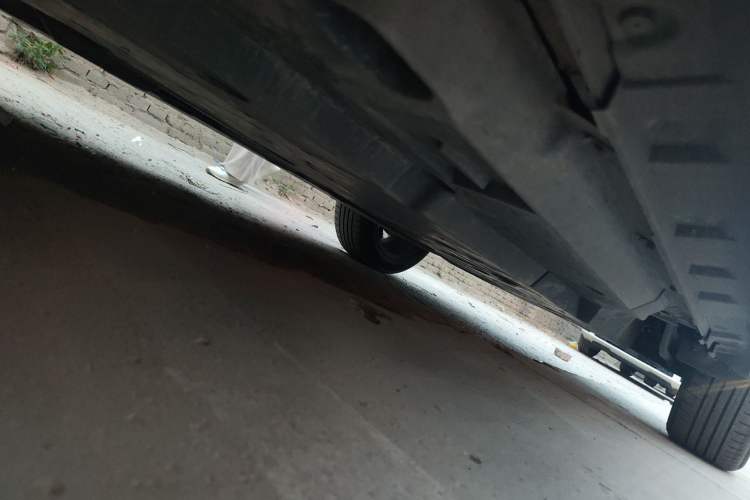 Used Toyota Harrier 2023 2.0L CVT Two-Wheel Drive Deluxe Edition Chassis Front Left