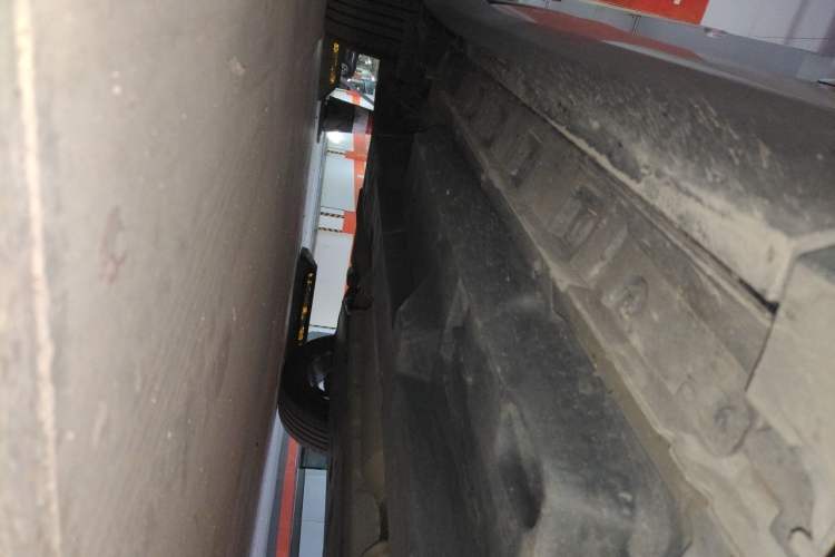 Used Toyota Harrier 2023 2.0L CVT Two-Wheel Drive Deluxe Edition Chassis Front Right