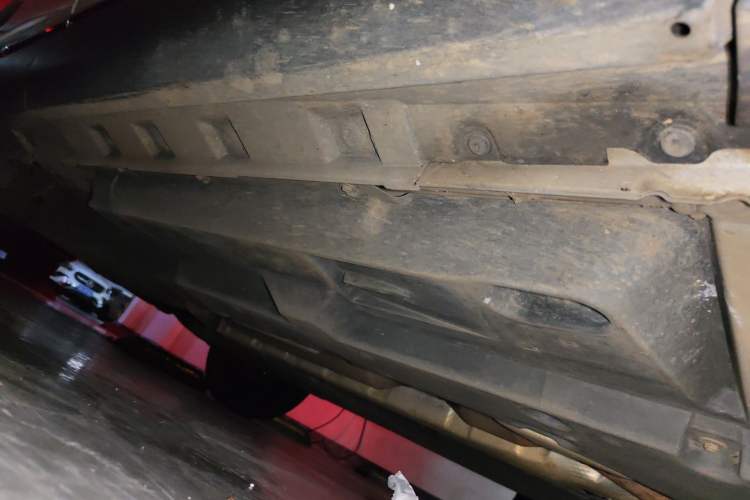 Used Toyota Harrier 2023 2.0L CVT Two-Wheel Drive Entry Version Chassis Front Right