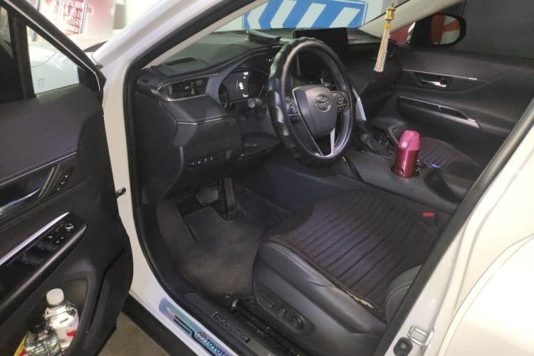 Used Toyota Harrier 2023 2.0L CVT Two-Wheel Drive Deluxe Edition Driver Seat