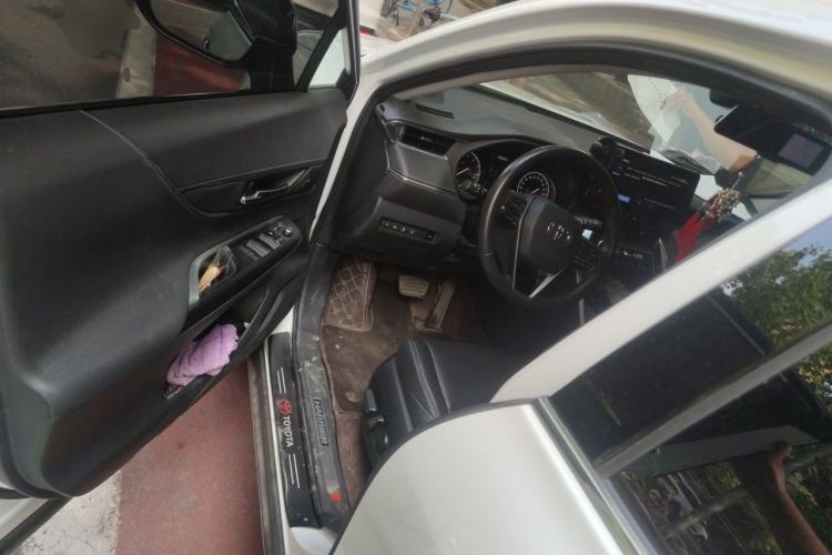 Used Toyota Harrier 2023 2.0L CVT Two-Wheel Drive Deluxe Edition Driver Seat