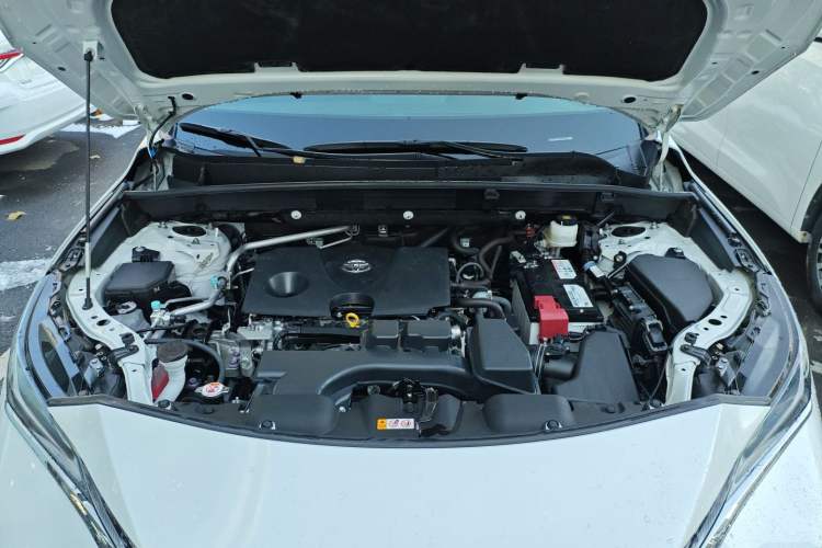 Used Toyota Harrier 2023 2.0L CVT Two-Wheel Drive Deluxe Edition Engine Bay