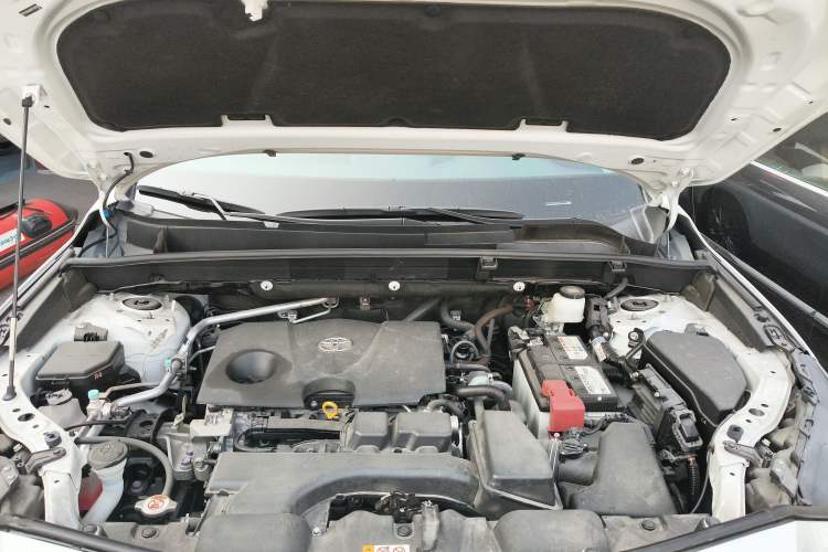 Used Toyota Harrier 2023 2.0L CVT Two-Wheel Drive Deluxe Edition Engine Bay