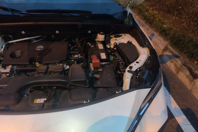 Used Toyota Harrier 2023 2.0L CVT Two-Wheel Drive Deluxe Edition Engine Bay Left