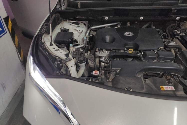Used Toyota Harrier 2023 2.0L CVT Two-Wheel Drive Deluxe Edition Engine Bay Right