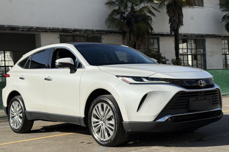Used Toyota Harrier 2023 2.0L CVT Two-Wheel Drive Deluxe Edition Exterior 2
