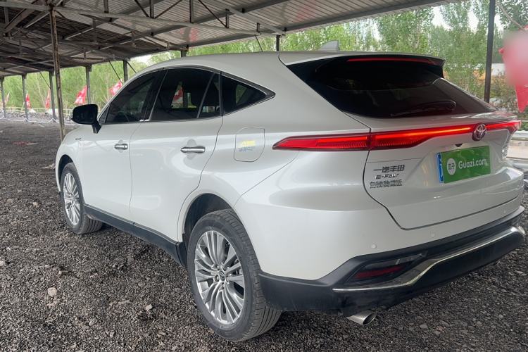 Used Toyota Harrier 2023 Dual-Motor 2.5L CVT 4x4 Deluxe Edition Exterior 4