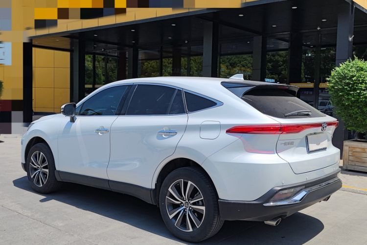 Used Toyota Harrier 2023 2.0L CVT Two-Wheel Drive Luxury Edition Exterior 5