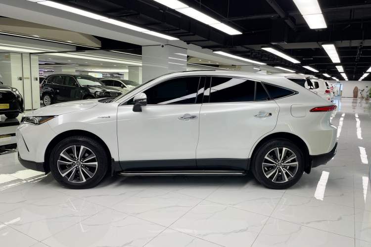 Used Toyota Harrier 2023 Dual-Motor 2.5L CVT 4x4 Luxury Edition Exterior 6