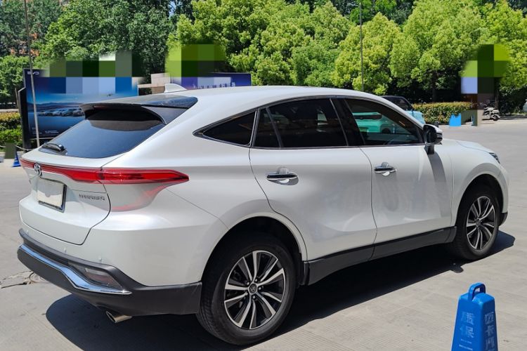 Used Toyota Harrier 2023 2.0L CVT Two-Wheel Drive Luxury Edition Exterior 7