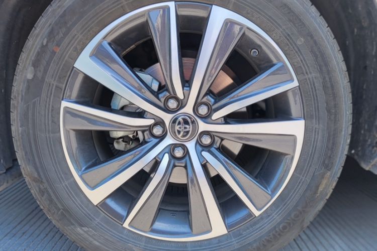 Used Toyota Harrier 2023 2.0L CVT Two-Wheel Drive Luxury Edition Exterior 8