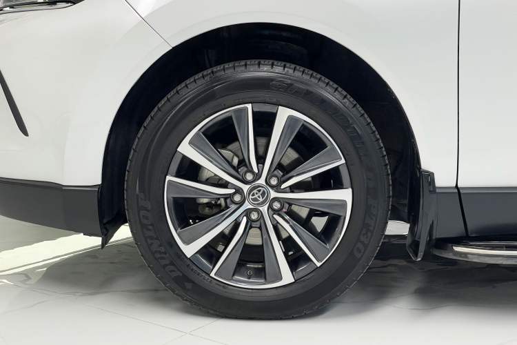 Used Toyota Harrier 2023 Dual-Motor 2.5L CVT 4x4 Luxury Edition Exterior 9