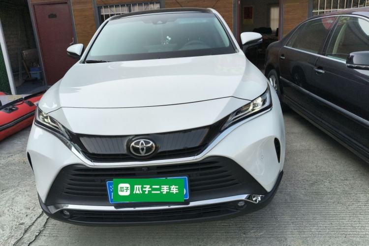 Used Toyota Harrier 2023 2.0L CVT Two-Wheel Drive Deluxe Edition Front